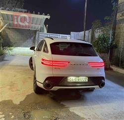 جنسس GV70